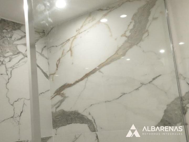 Baño · mampara de vidrio a medida
